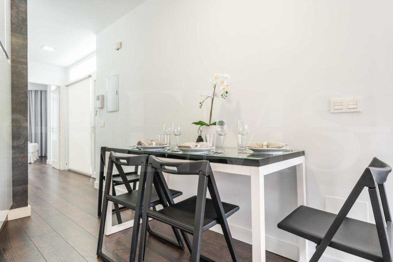 Spacious Duplex With Terrace By Picasso Museum By Rems مالقة المظهر الخارجي الصورة
